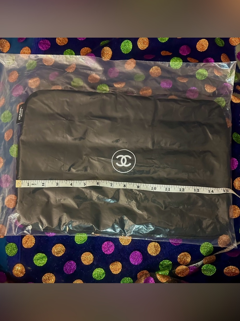 CHANEL Zippered Laptop Case in Black NWT GWP - Picture 13 of 15